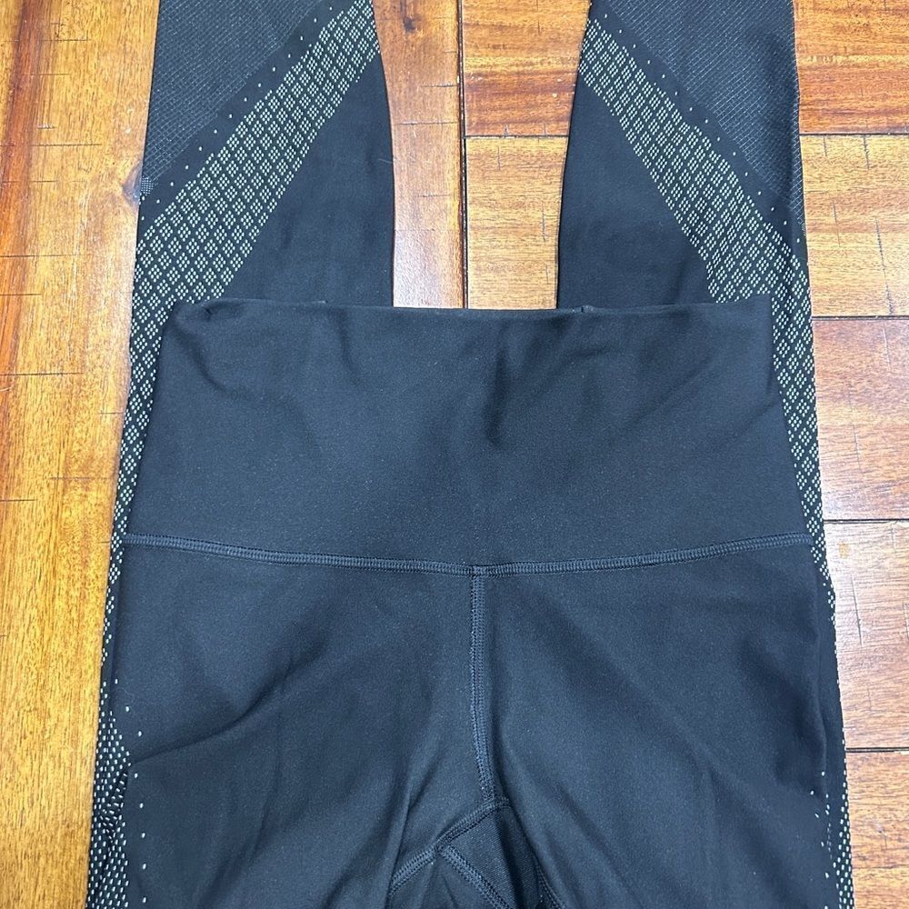 Lululemon Mapped Out High Rise 28” - Picture 2 of 3